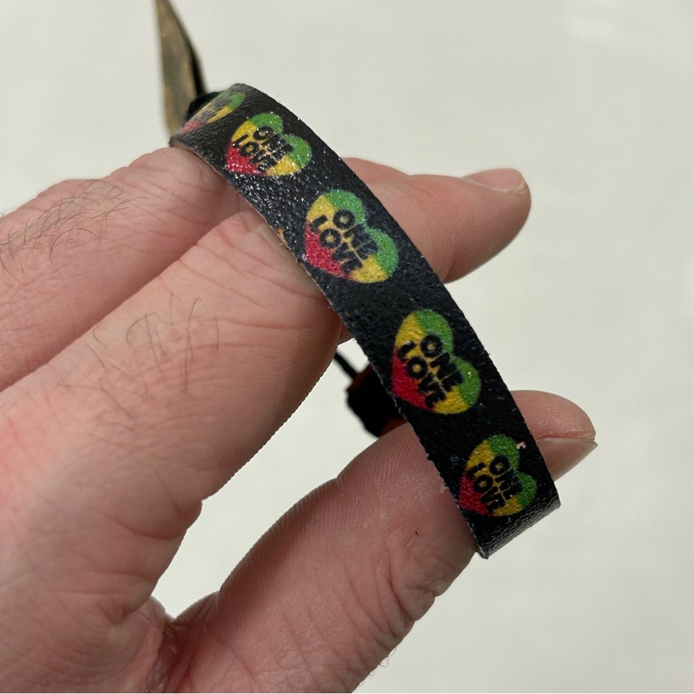 One Love Rasta Colored Heart Leather Adjustable Wristband Bracelet Anklet OSFM